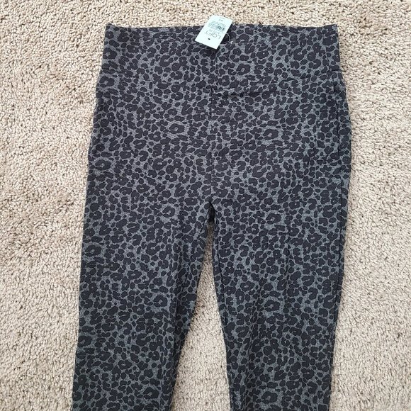LOFT Leopard Print High Waist Leggings PXS - Picture 4 of 10